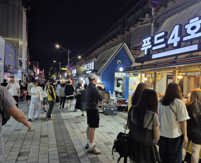 동두천시, '보산동 관광특구 체험의 날' 성료...11일 뮤직센터 상설공연으로 열기 잇는다
