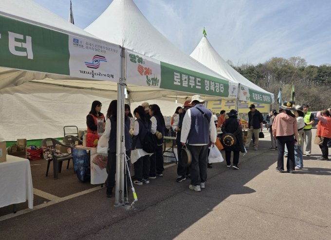 당진시, 기지시 줄다리기 축제 연계 6차산업 직거래장터 성황