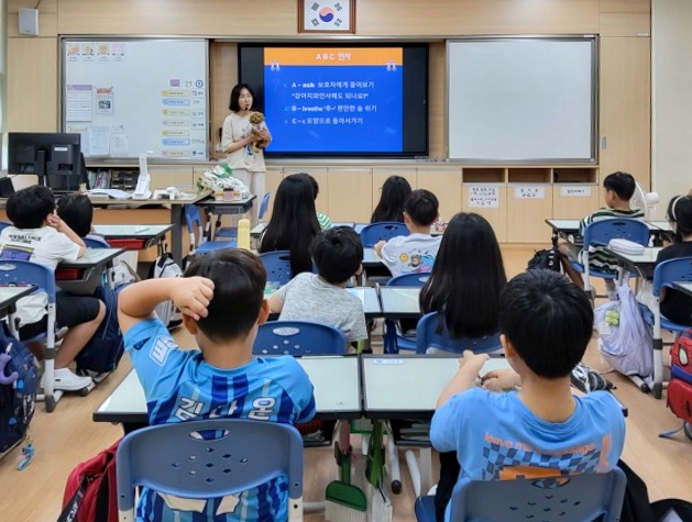 은평구, 어린이 동물보호교실 '사랑할개' 운영… 동물의 소중함 일깨운다