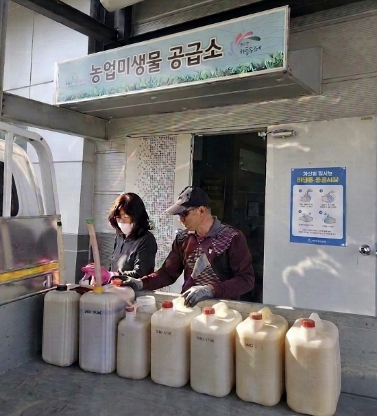 제천시, 영농철 맞아 농업미생물 무상공급 '박차'