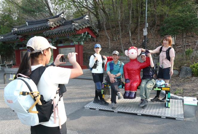 "도시가 정원, 자연이 미술관" 관악구, 관악산 으뜸공원 조각전 개최