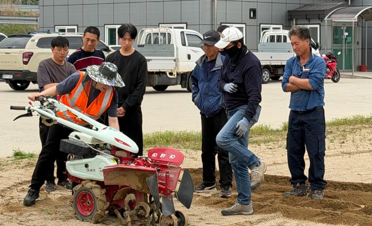 정읍시, 영농철 농기계 안전 교육 실시…“이론부터 실습까지 꼼꼼하게”