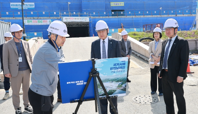 "짓는 것보다 쓰는 것이 중요" 김관영 전북도지사, 전주 문화·관광 인프라 현장 점검