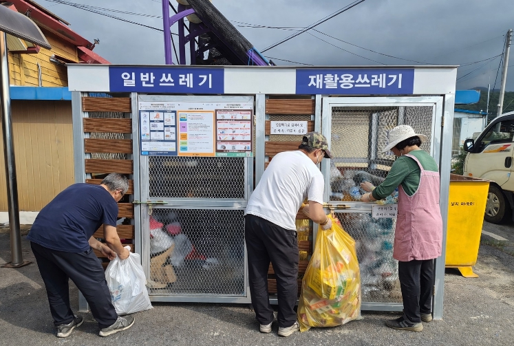 “시민 불편은 덜고 청결은 더하고”... 정읍시, 일상을 바꾸는 청소행정 ‘호평’