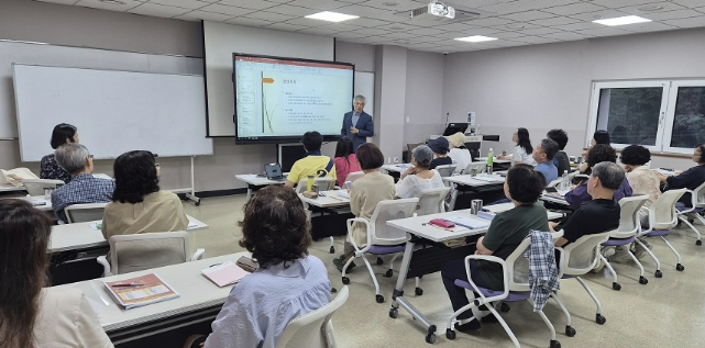 아산시 중앙·탕정온샘도서관, 문체부 인문학 사업 연속 지원 기관 선정