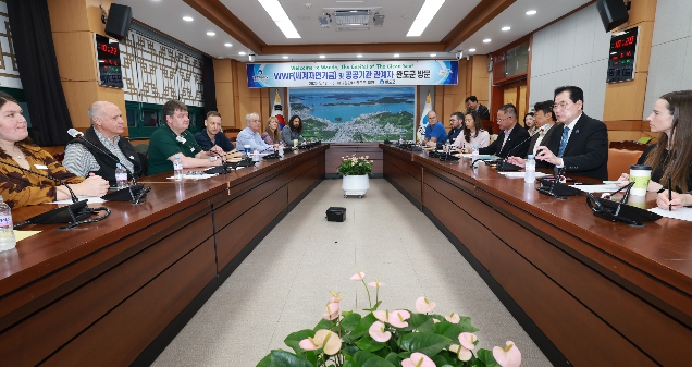 완도군, WWF·WB 방문 ‘해조류 양식 기술 벤치마킹’