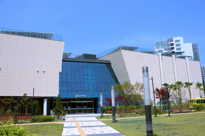 강서구 마곡안전체험관, 덮쳐오는 지진·해일...입구부터 실감 나는 안전교육 시작