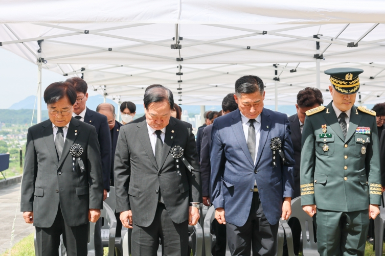 철원군, 제71회 현충일 추념식 거행
