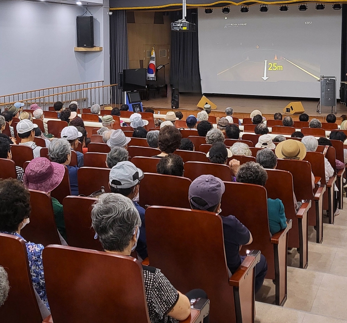 "운전도, 걷는 길도 안전하게!" 송파구, 70세 이상 고령자 교통안전교육 실시