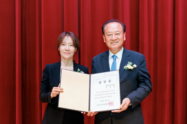 유동균 마포구청장 당선인, 당선증 교부식서 “구민 믿음에 결과로 증명할 것”