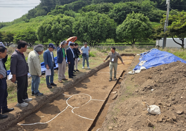 사천시, 2,000년 전 동아시아 해상교역 거점 '늑도유적' 시굴조사 현장설명회 개최