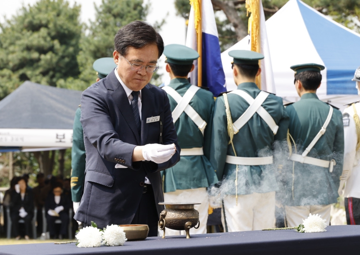 진교훈 서울 강서구청장, 한국전쟁 개화산전투 호국영령 넋 기려