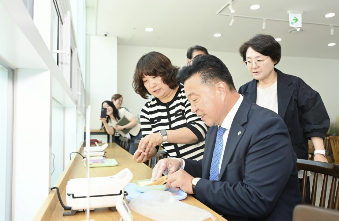예산앤유행복센터, '꼬마손공방카페' 시범 운영 시작