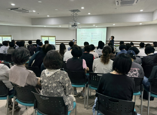 진안군, 독거노인생활관리사 대상 '찾아가는 암 이야기' 교육 실시
