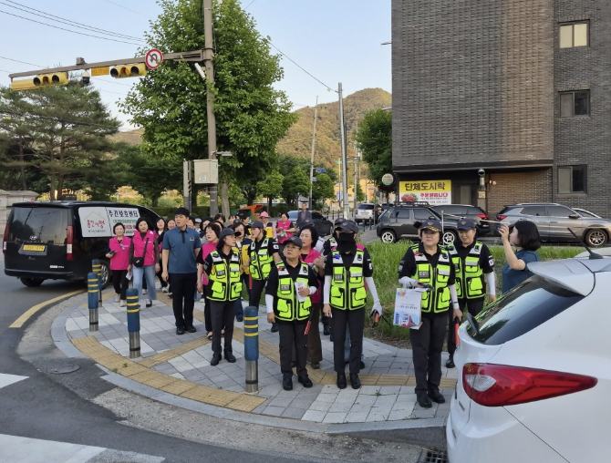 홍천군, 여성친화도시 여성안심귀갓길 민·관·경 합동순찰 실시